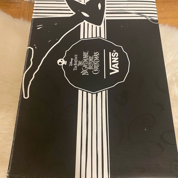 High Top Vans -limited edition Nightmare Before Christmas - Picture 5 of 7